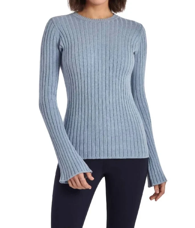 High Street Design Venture Sweater In Blue Sky