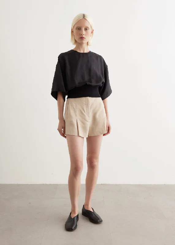 Lazy Home Linea Pleat Shorts