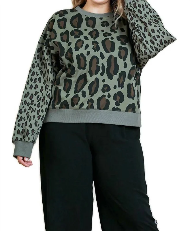 Slightly Flared Design Wild Leopard Sweater In Olive Mix