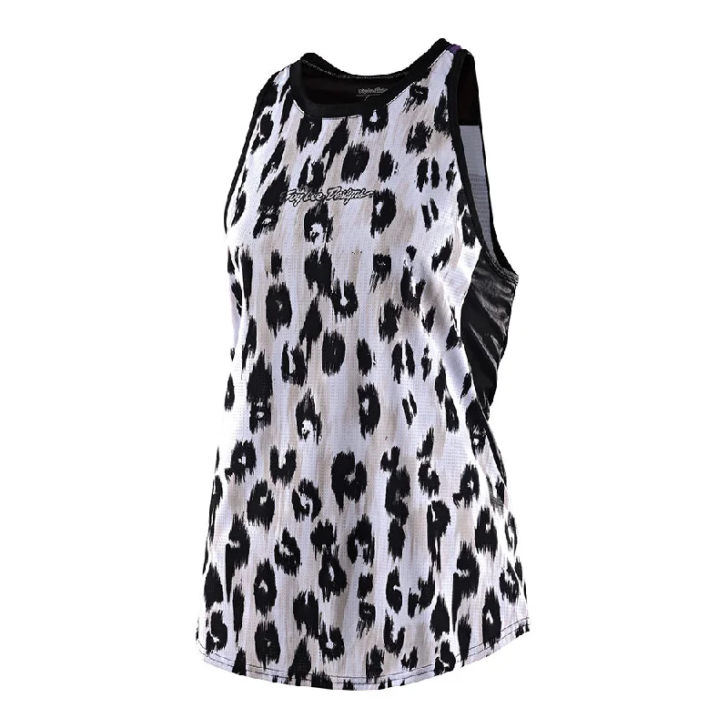 Age-reducing Style Wmns Luxe Tank Wild Cat White