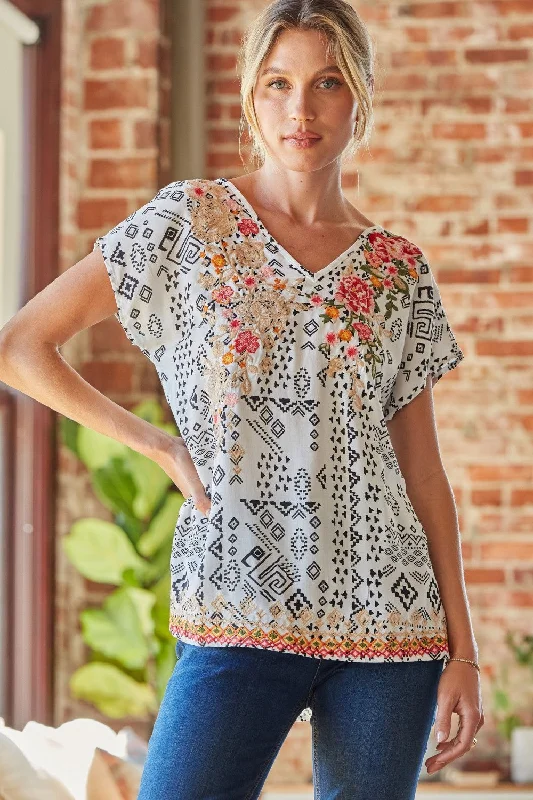 Elegant Temperament Floral Embroidered Printed Top