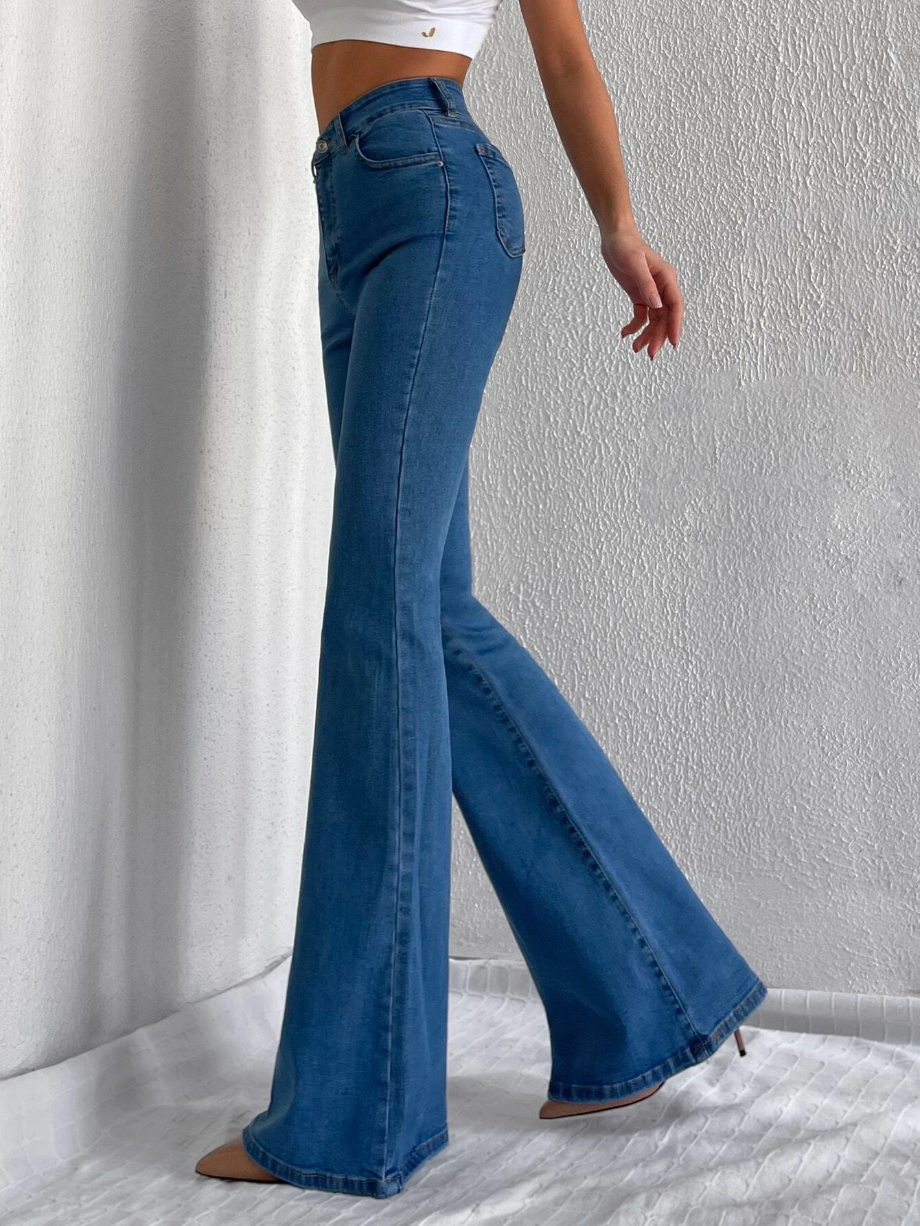 Light And Breathable Aqua Blue Bootleg High Rise Jeans