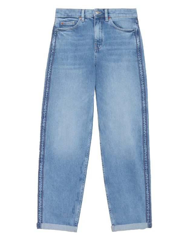 Slightly Flared Design Boyfriend Ankle Grazer Jeans