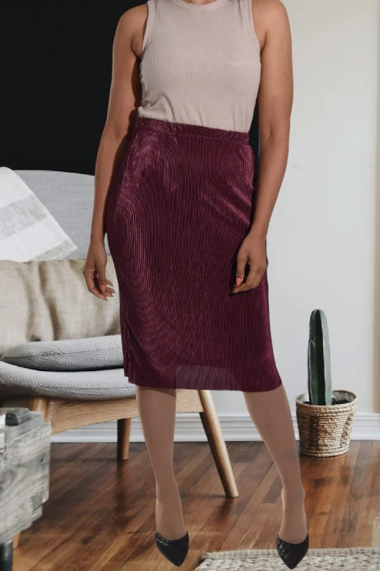 Outdoor Trend Burgundy Plisse Midi Skirt