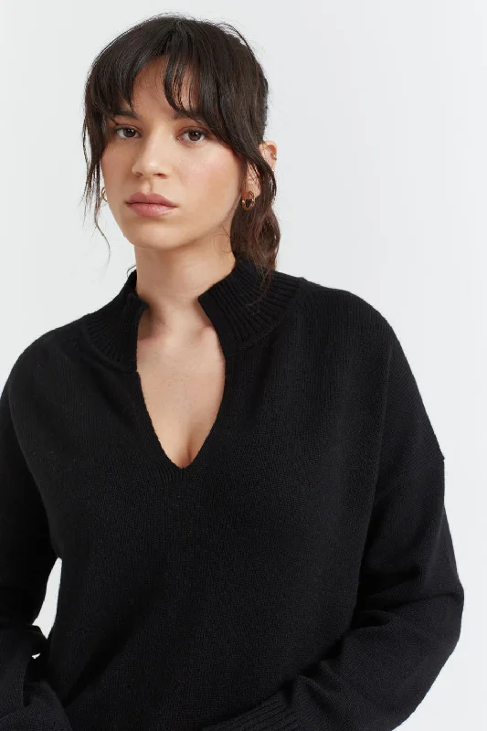 Luxury Style Black Cashmere V-Neck Funnel Sweater