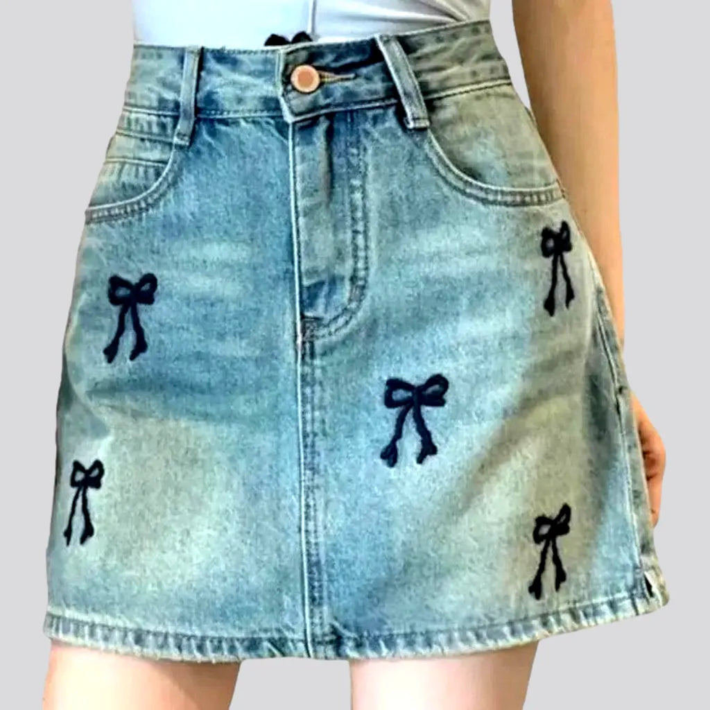 Street Charm Embroidered women's jean skirt