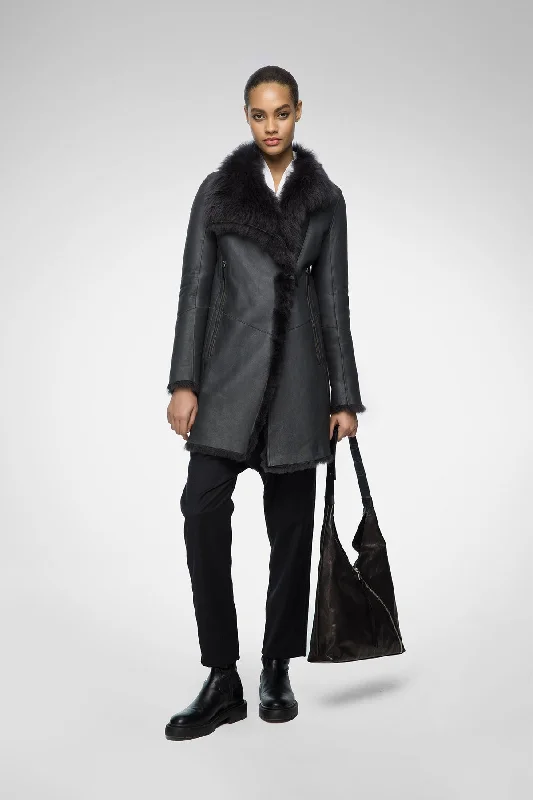 Light And Breathable Elena - Anthracite Shearling Coat