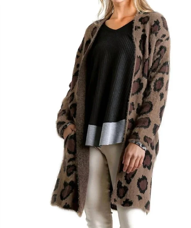 Stretch Design Fuzzy Leopard Cardigan In Brown