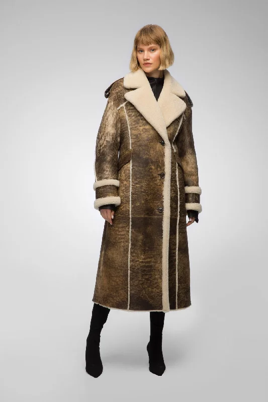 Fashion Design Morgane - Brown Shearling Coat