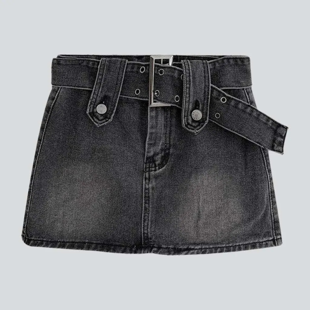 Trendy And Casual Dark denim skirt with belt