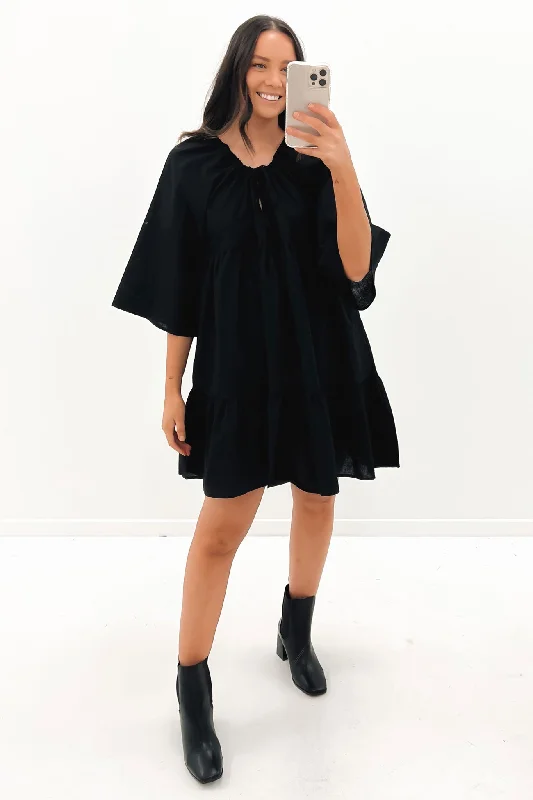 Casual And Comfortable Cassie Kaften Mini Dress Black