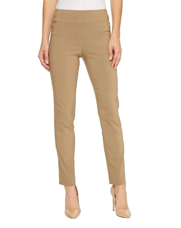 Noble And Elegant Pull On Pant In Taupe